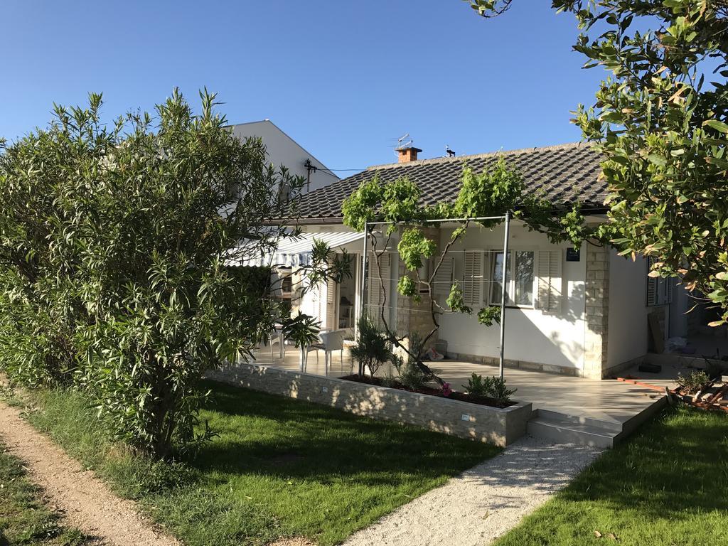 Apartment Puntica Petrcane Εξωτερικό φωτογραφία