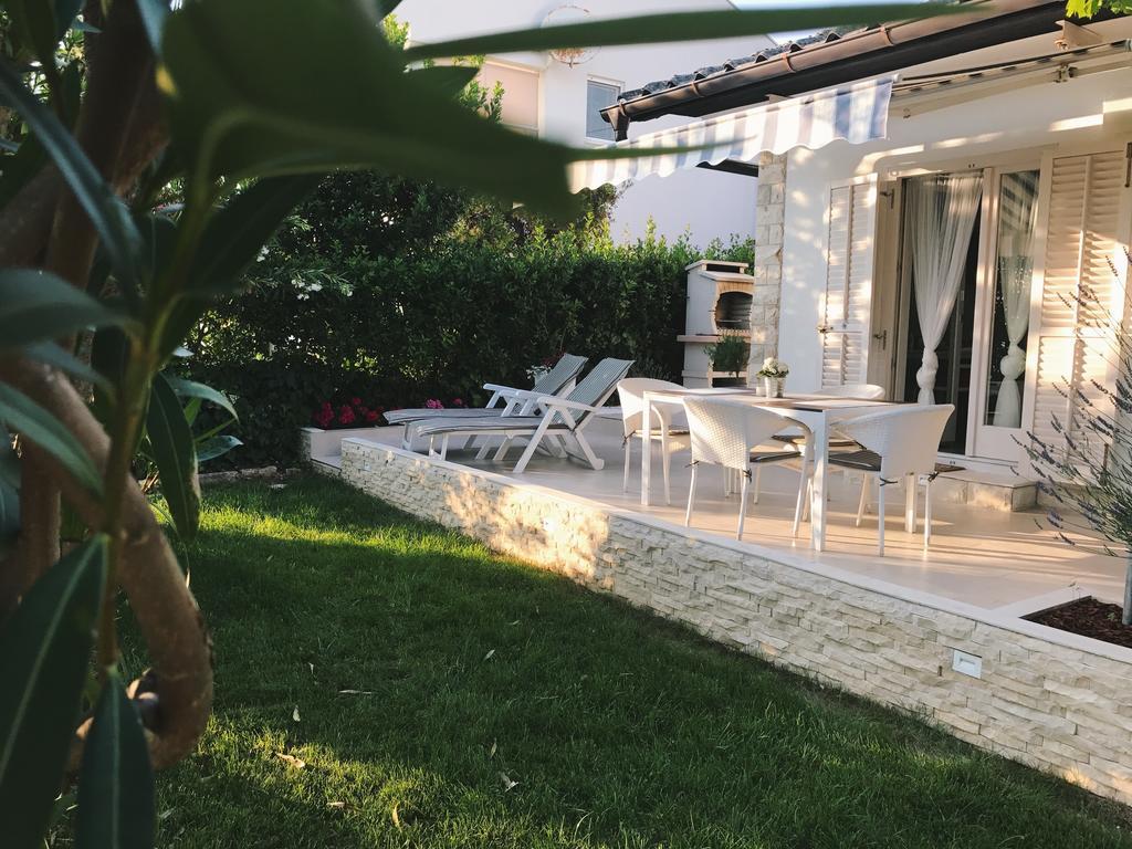 Apartment Puntica Petrcane Εξωτερικό φωτογραφία