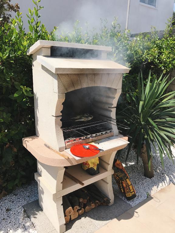 Apartment Puntica Petrcane Εξωτερικό φωτογραφία